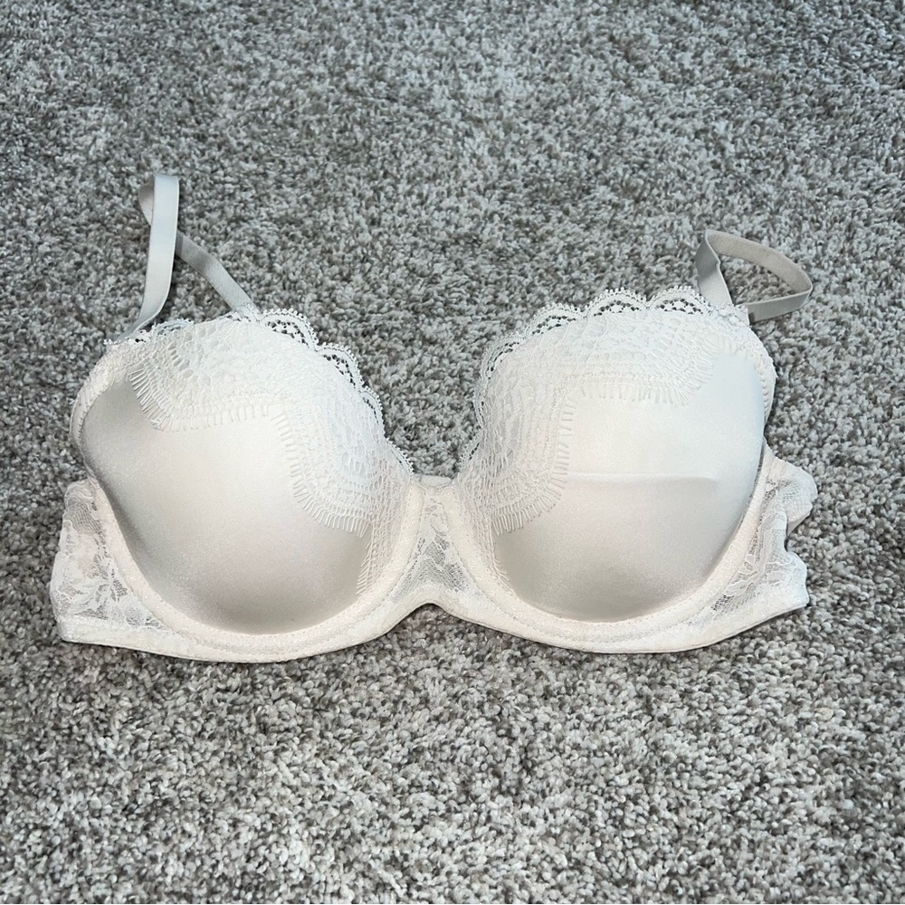 Victoria’s Secret Dream Angels Lightly Lined Full Coverage Bra